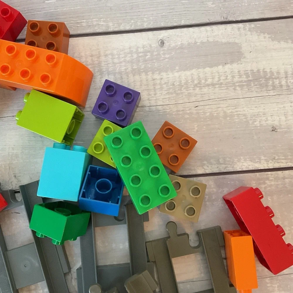 Lego Duplo Random Assortment 70+ Pieces Assorted Bricks Blocks Colors Trains